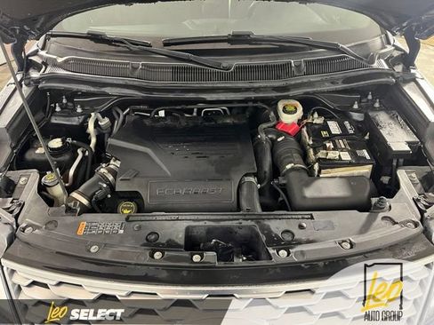 Used 2018 Ford Explorer Platinum AWD/4WD image 27