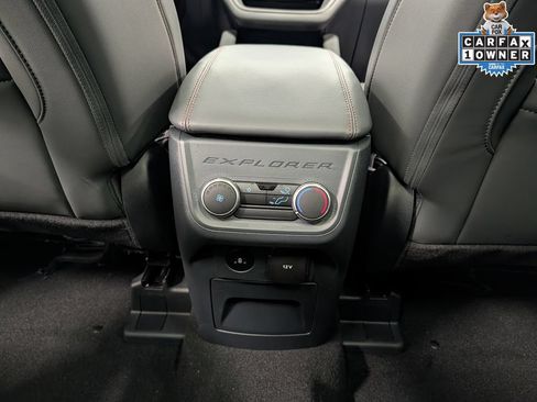 Used 2025 Ford Explorer Active w/ Active Comfort Package AWD/4WD image 30