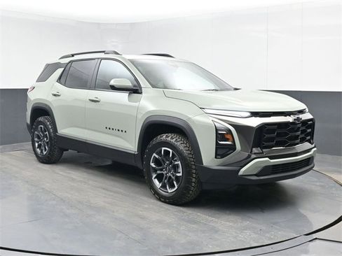 Used 2026 Chevrolet Equinox ACTIV w/ Convenience Package III image 2