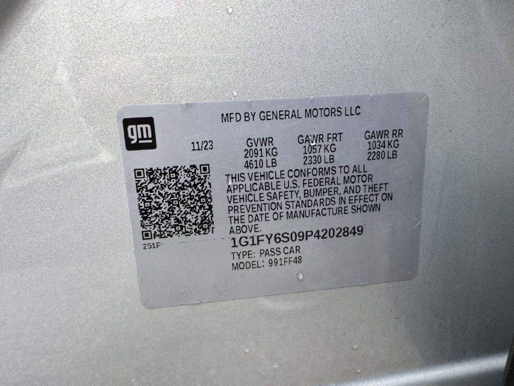 Used 2023 Chevrolet Bolt EUV LT w/ Convenience Package FWD image 32