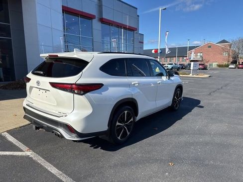 Used 2021 Toyota Highlander XSE image 8