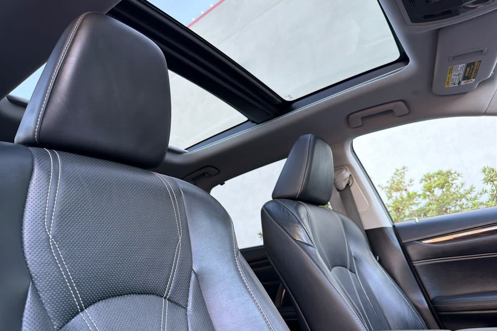 Used 2022 Lexus RX 450h AWD w/ Luxury Package image 18