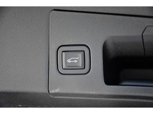 Used 2019 Cadillac XT5 Luxury FWD image 25