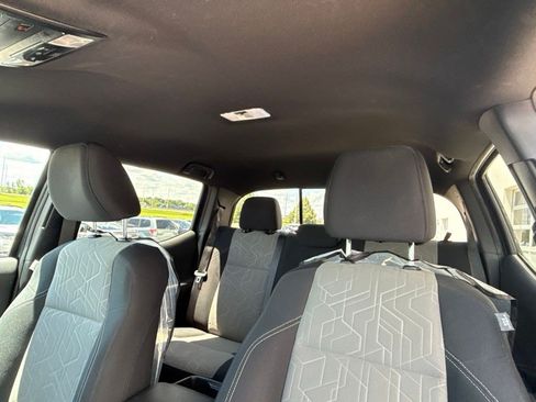 Used 2022 Toyota Tacoma TRD Sport AWD/4WD image 12