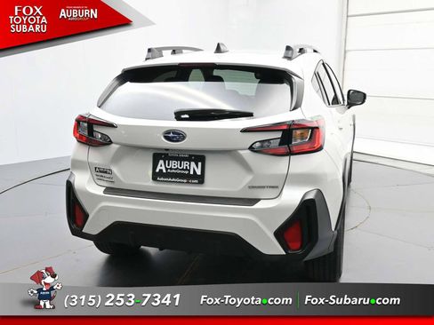 Used 2025 Subaru Crosstrek 2.5i Premium w/ Popular Package #3 AWD/4WD image 4