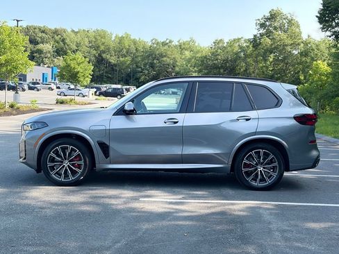 Used 2026 BMW X5 xDrive50e w/ M Sport Package AWD/4WD image 3
