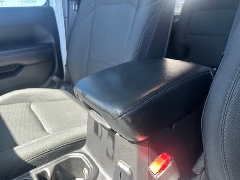 Used 2022 Jeep Wrangler Unlimited Sport AWD/4WD image 32