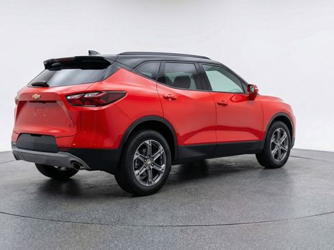 Used 2025 Chevrolet Blazer LT image 9