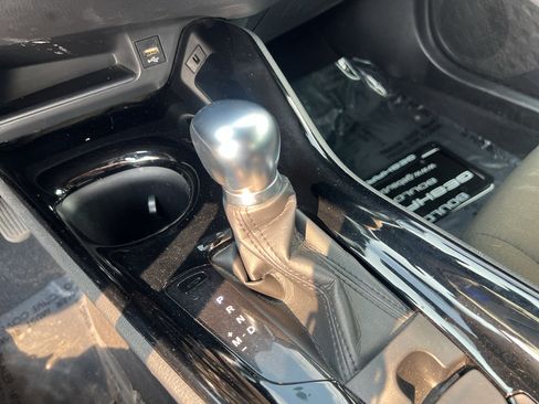 Used 2021 Toyota C-HR XLE FWD image 18