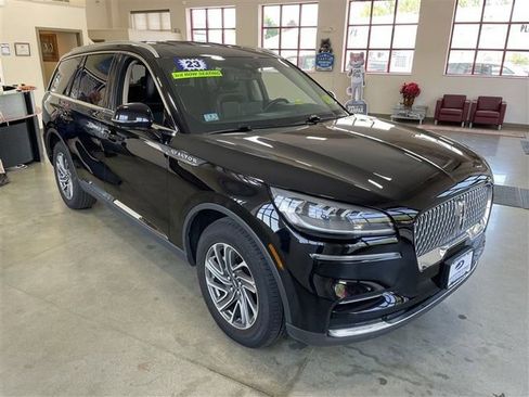 Used 2023 Lincoln Aviator AWD image 8