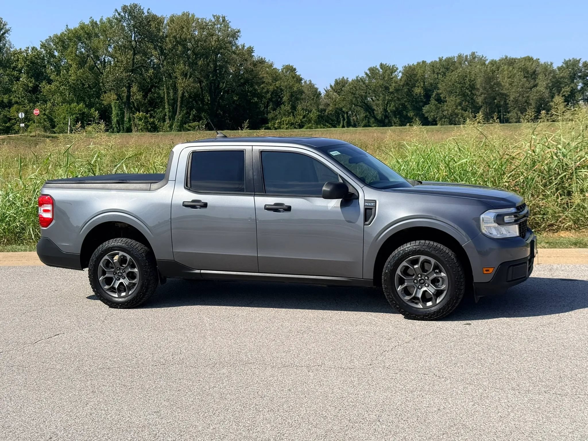 Used 2022 Ford Maverick XLT FWD image 32
