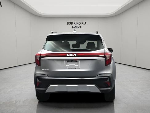 New 2026 Kia Seltos S FWD image 13