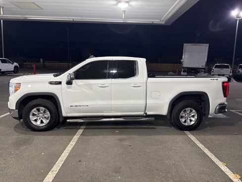 Used 2020 GMC Sierra 1500 SLE w/ SLE Value Package image 5