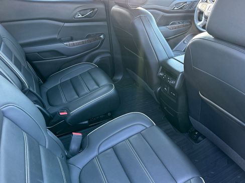 Used 2023 GMC Acadia Denali w/ Denali Ultimate Package image 20