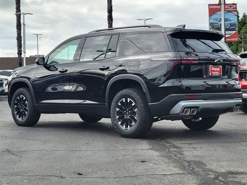 New 2026 Chevrolet Traverse Z71 image 2