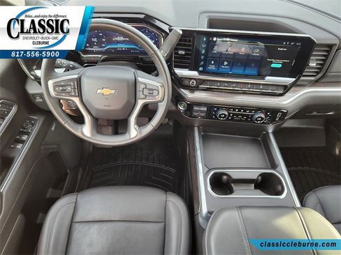 Used 2025 Chevrolet Silverado 2500 LTZ w/ LTZ Premium Package image 3