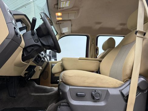 Used 2012 Ford F450 XLT w/ XLT Interior Pkg AWD/4WD image 15