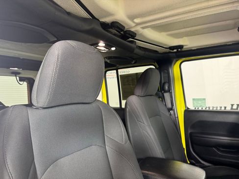 Used 2022 Jeep Wrangler Unlimited Sport AWD/4WD image 30