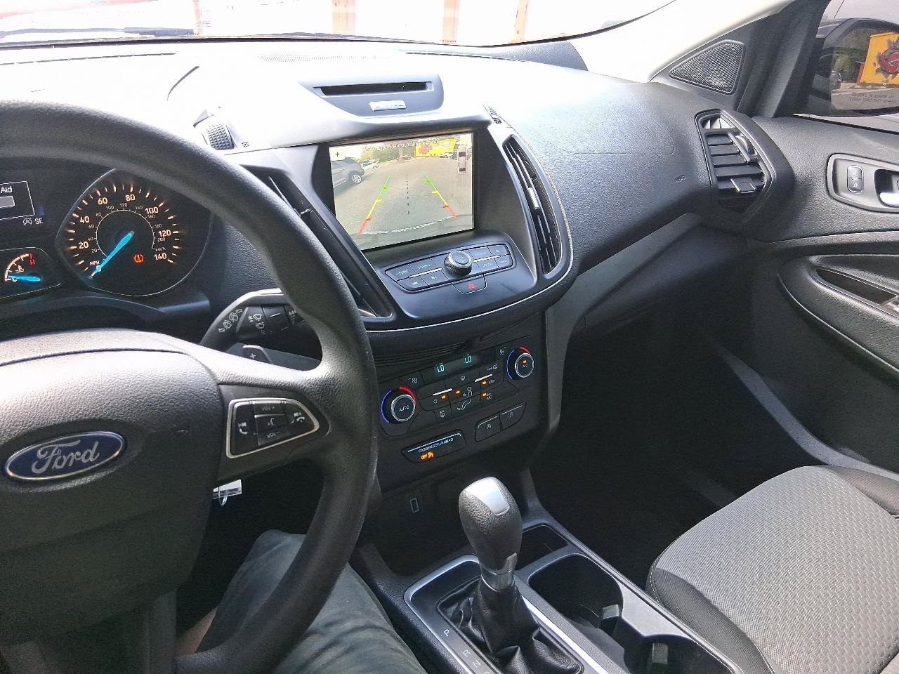 Used 2017 Ford Escape SE w/ Equipment Group 201A AWD/4WD image 16