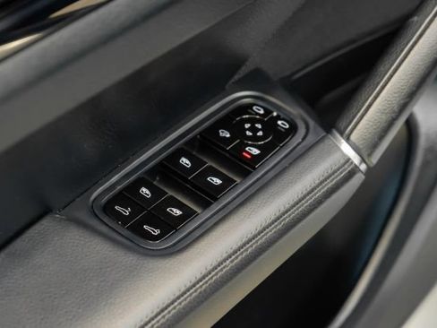Used 2019 Porsche Cayenne AWD/4WD image 52