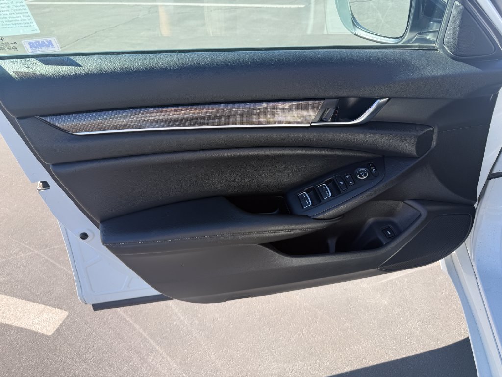 Used 2021 Honda Accord Sport image 10