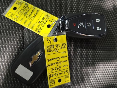 Used 2024 Chevrolet Traverse LT image 36