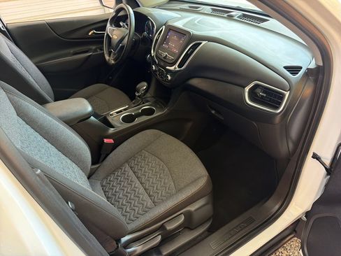 Used 2024 Chevrolet Equinox LT FWD image 26