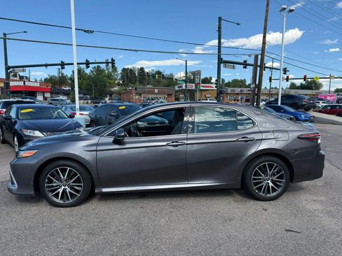 Used 2022 Toyota Camry XLE AWD/4WD image 5