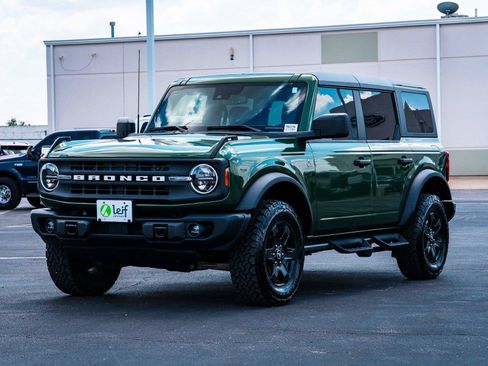 Used 2024 Ford Bronco Black Diamond AWD/4WD image 7