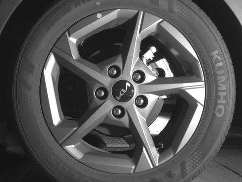 Used 2025 Kia K4 image 11