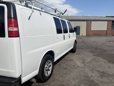 Used 2014 Chevrolet Express 1500 image 2