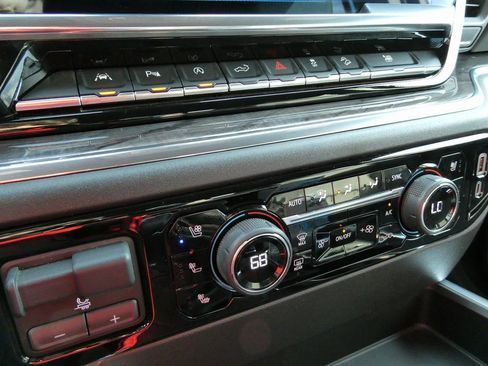 Certified 2024 Chevrolet Silverado 1500 LTZ image 27