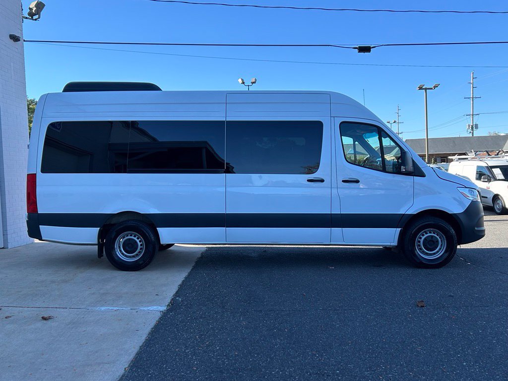 Used 2025 Mercedes-Benz Sprinter 2500 image 8