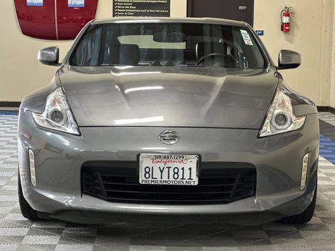 Used 2014 Nissan 370Z Touring w/ Sport Package image 9