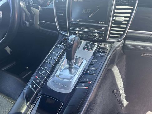 Used 2013 Porsche Panamera Turbo image 22