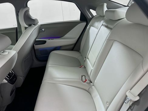 Used 2023 Hyundai Ioniq 6 SEL image 27