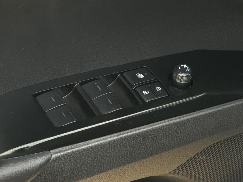 Used 2025 Toyota Camry LE FWD image 17