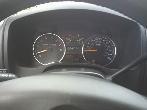 Used 2010 Chevrolet Colorado LT image 14