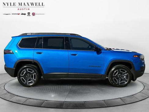 New 2026 Jeep Cherokee Laredo image 17
