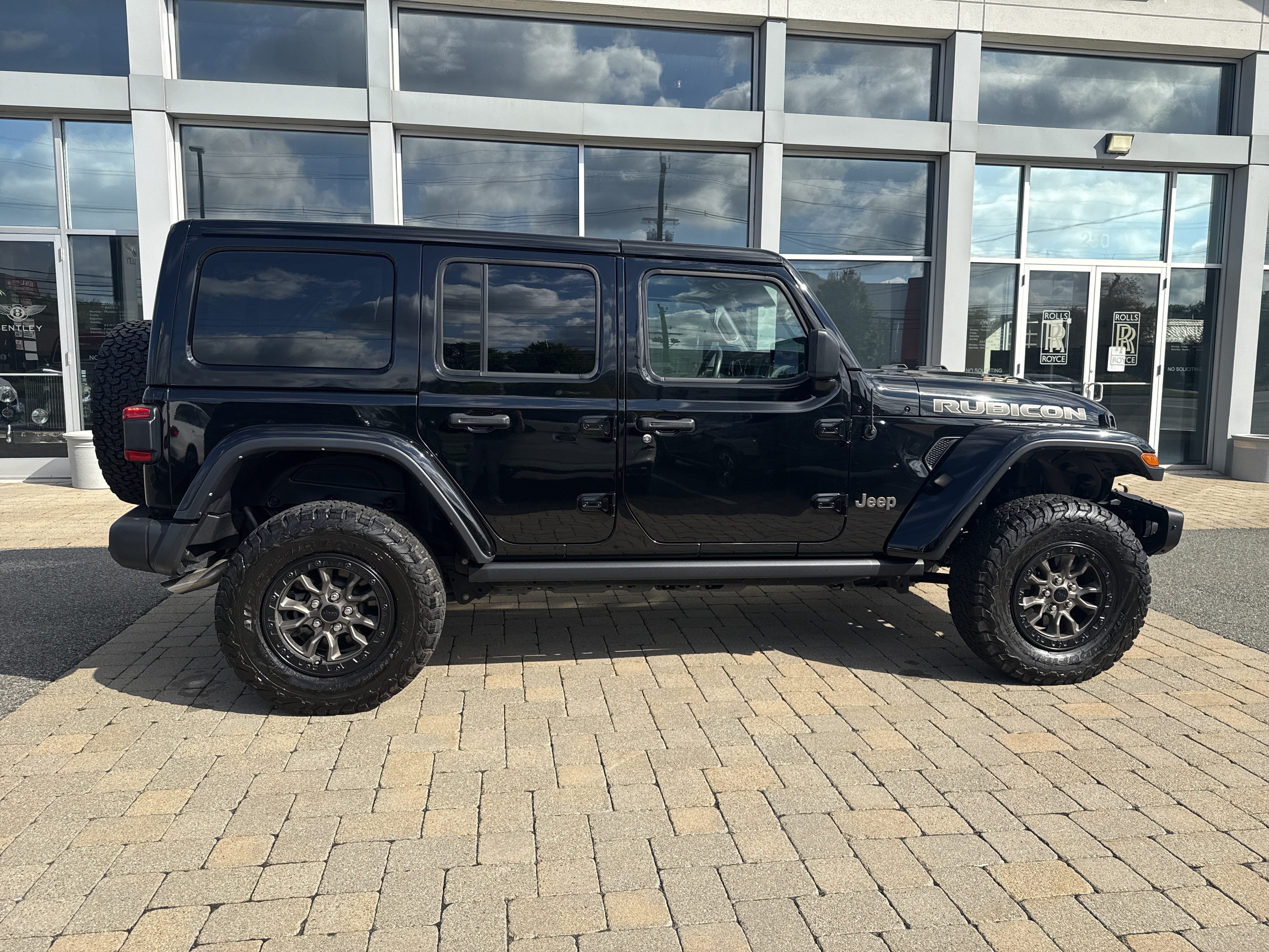 Used 2023 Jeep Wrangler Unlimited Rubicon 392 AWD/4WD image 45