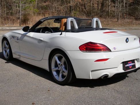 Used 2015 BMW Z4 sDrive35is image 44