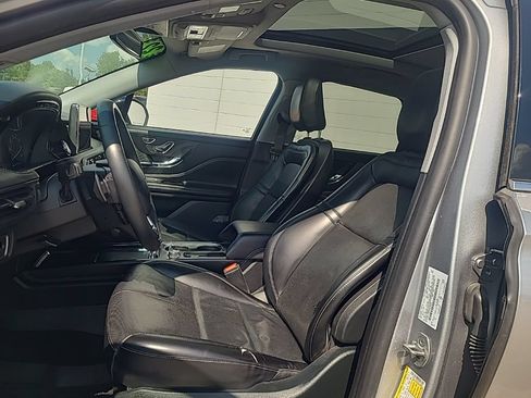 Used 2022 Lincoln Corsair AWD w/ Premium Package image 10