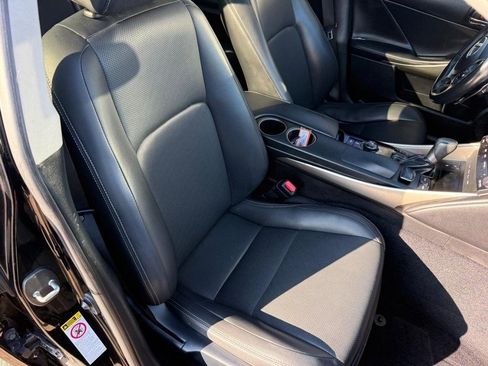 Used 2014 Lexus IS 250 AWD w/ Navigation Package image 11