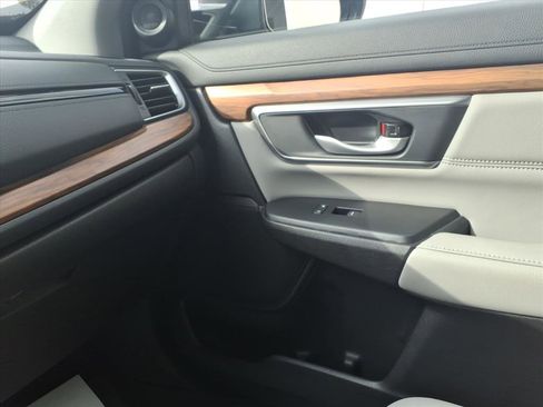 Used 2022 Honda CR-V Touring image 30