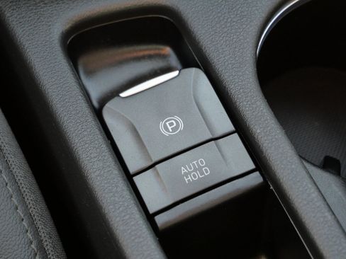 Certified 2023 Hyundai Kona Limited w/ Cargo Package image 28