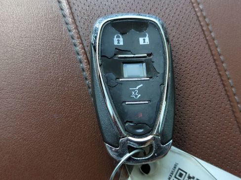 Used 2018 Chevrolet Traverse High Country AWD/4WD image 32