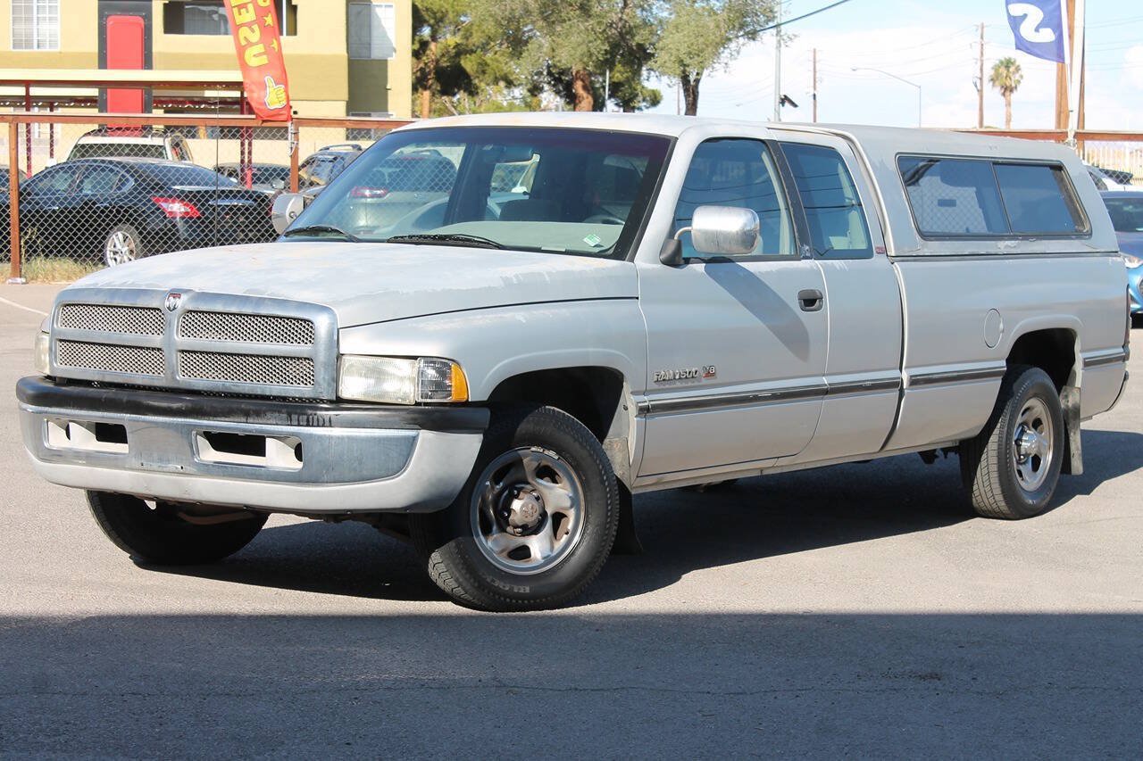Used 1996 Dodge Ram 1500 Truck 2WD Club Cab image 4