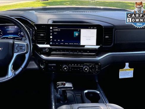 Used 2022 Chevrolet Silverado 1500 LT AWD/4WD image 6