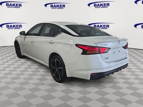 Used 2023 Nissan Altima 2.5 SR AWD/4WD image 7
