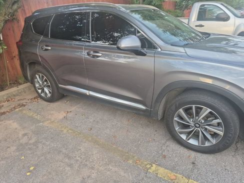 Used 2019 Hyundai Santa Fe SEL FWD image 14